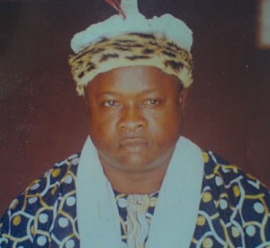 Paramount Ruler Marks 12 years of Loss of Bakassi to Cameroon, Mourns Day with Special Dress