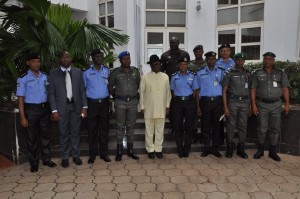  Governor David Umahi(center) with the new Ebonyi State Police Commissioner,mrs Peace Abdallah(4th right) and top police chiefs at the Government House, Abakaliki recently.
