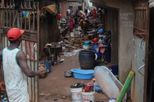  Some of the flood victims and their rescued properties in Abakaliki on Sunday