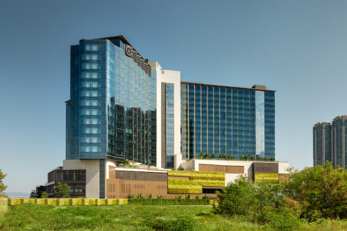 Sheraton Hong Kong Tung Chung Hotel Opens in Picturesque Lantau Island