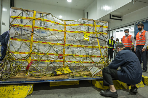 DHL Delivers First Batch of COVID-19 Vaccines to Singapore