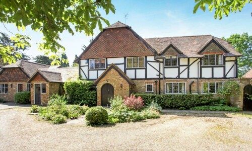 BNOOK Property Limited provides one-stop solutions for UK second-hand brick and block property for self-occupancy and investment