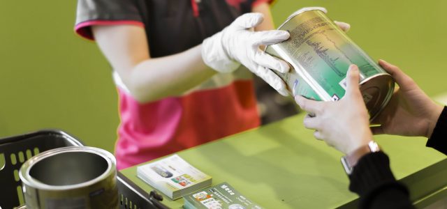 Mead Johnson Nutrition HK’s Formula Cans Recycling Program energises recycling across 18 districts