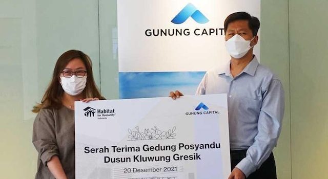 Gunung Prisma’s Director, Liwa Supriyanti, Collaborates with Habitat for Humanity Indonesia to Give Hope to Kesamben-kulon