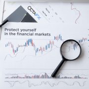 Protect yourself in the financial markets: 8 useful tips for choosing a broker
