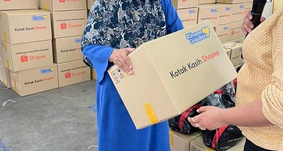 #ShopeeGivesBack raised RM2.9 million to support underserved families