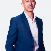 How to beat the Great Resignation with human experience mana￼gement