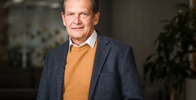 Urgency, simplification & effective change management key to digital transformation success