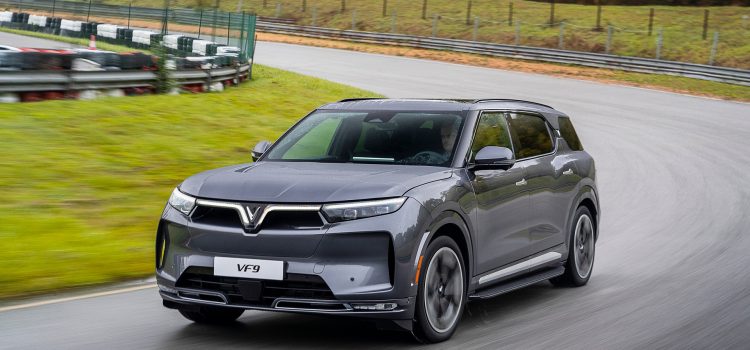 VinFast will deliver the first VF 9 batch on March 27, 2023