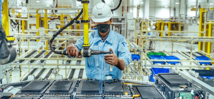 VinES and Li-Cycle announce strategic, long-term battery recycling agreement