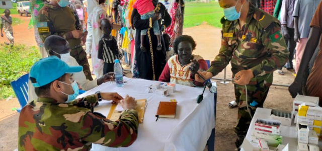 UNMISS peacekeepers from Bangladesh build hope through community assistance