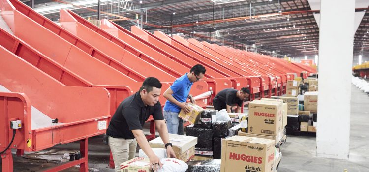 SPX Delivers Love: Nationwide, Customers Appreciate Couriers All Month