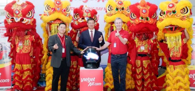 Vietjet debuts its Ho Chi Minh City – Chengdu route on the first day of the Year of Dragon