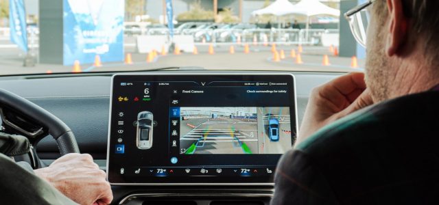 VinAI unveils smart mobility solutions: Interiorsense and Surroundsense at CAEV Expo 2024