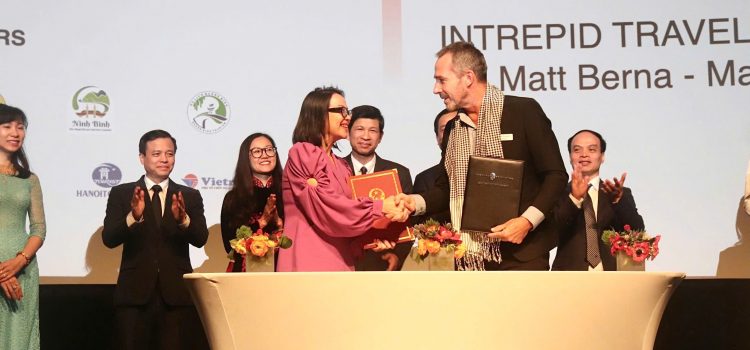 Vingroup signed a MOU with Warner Music Group and Indochina Productions