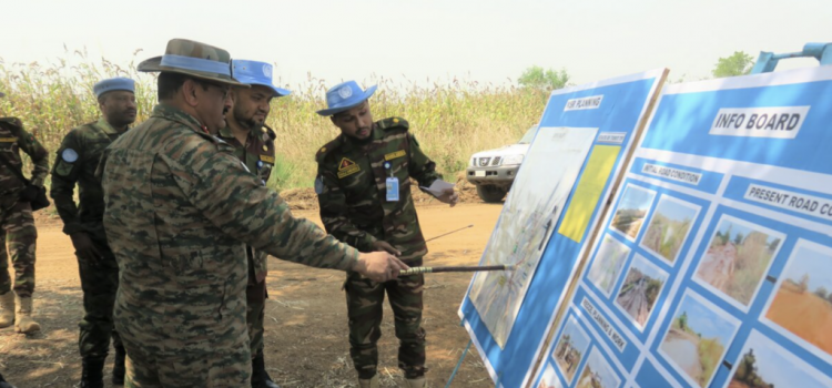 UNMISS Force Commander inspects road repairs by peacekeeping engineers in Eastern Equatoria