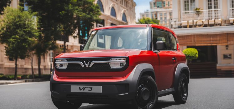 VinFast Builds Trust in EV with Long Warranties