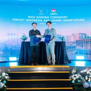 VinFast and PT Arimbi Amartapura sign a memorandum of understanding to develop 22 VinFast stores in Indonesia