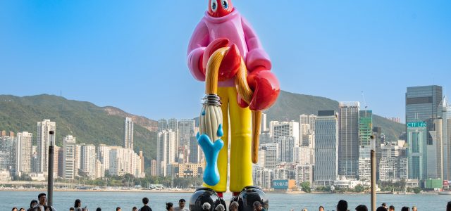 Presented by K11 Art Foundation, Philip Colbert’s monumental sculpture THE LOBSTER PAINTER – a collaboration with Co-Museum – along with five other works create an immersive city takeover