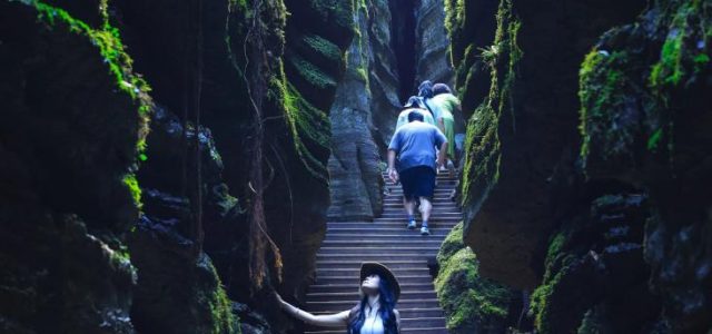 Enshi Suobuya Stone Forest in China Launches Rich Cultural Experiences to Welcome Southeast Asian Tourists