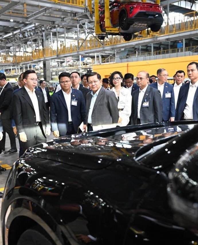 President Of Myanmar Visits VinFast Manufacturing Complex  In Hai Phong
